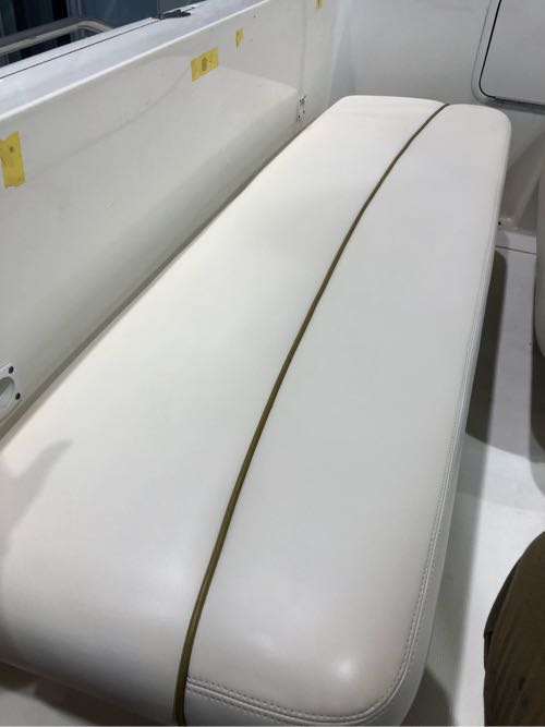 クルーザー シート修理 船シート修理 サンダンサー