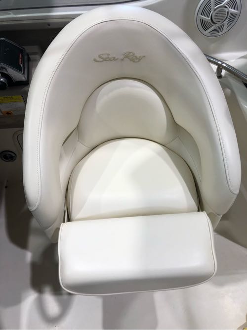 クルーザー シート修理 船シート修理 サンダンサー