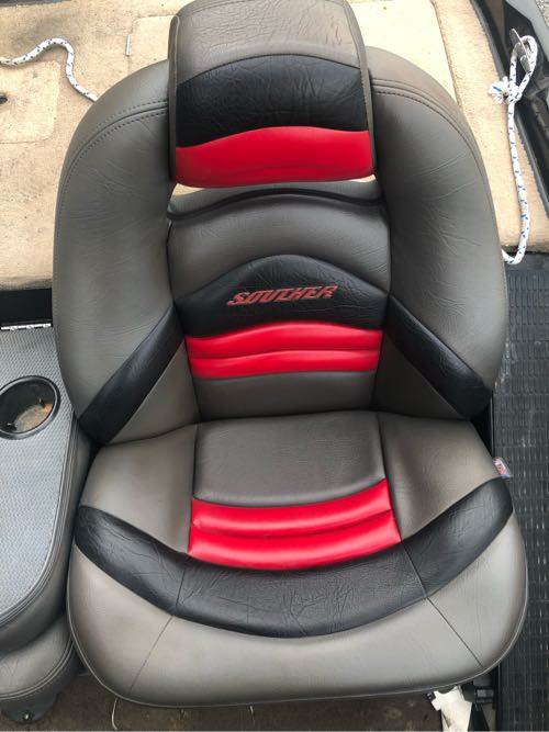 釣り用ボート シート破れ修理 船シート修理