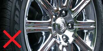 メッキホイールは修理対象外である旨の説明用画像