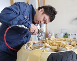 事前予約で当日仕上げが可能なホイール修理（岐阜・ジーテック）